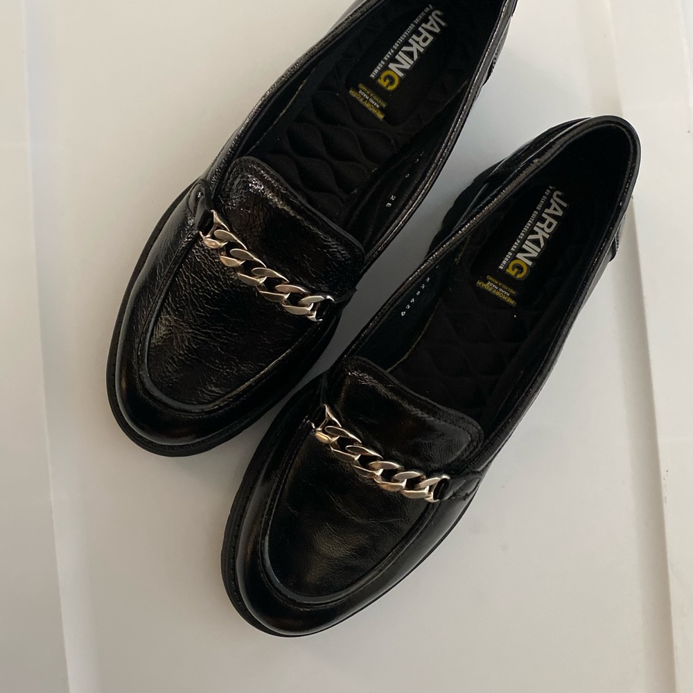Handmade shoes. Memory foam insole. Sheepskin imported from Spain. NEVER WORN
